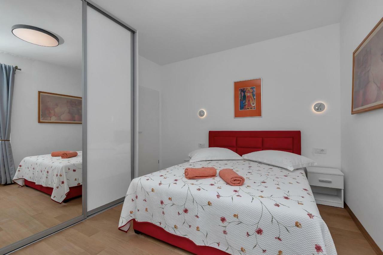 Apartment Mediteraneo Макарска Екстериор снимка